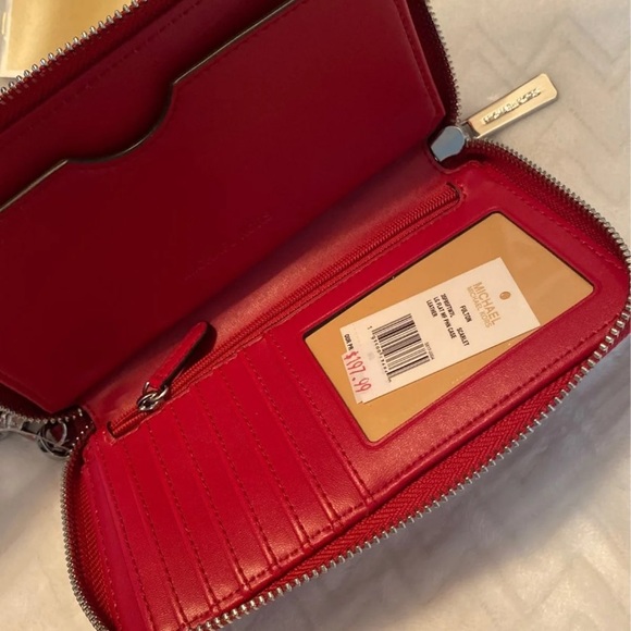 New Michael Kors wristlet wallet - Picture 3 of 6